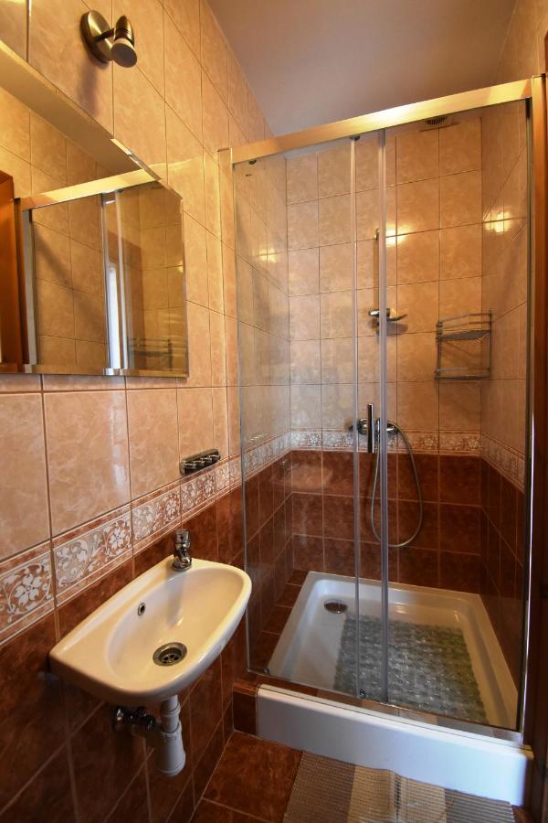 Pokoje Goscinne Na Skraju Puszczy Pogorzelce Luaran gambar