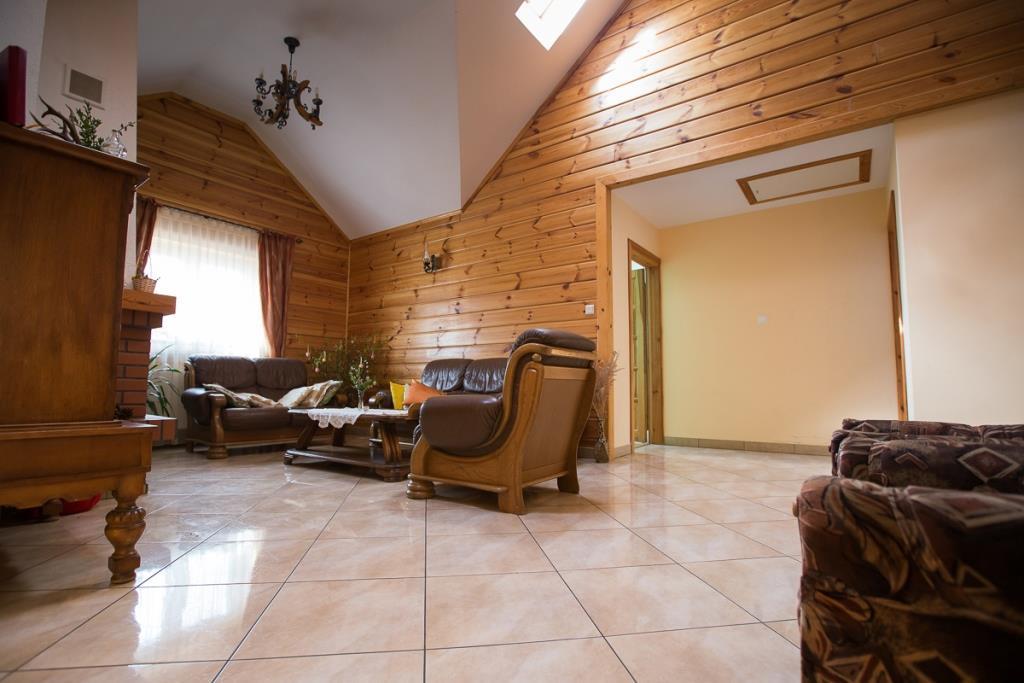 Pokoje Goscinne Na Skraju Puszczy Pogorzelce Luaran gambar